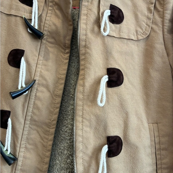 Boden tan toggle front jacket with Sherpa lining size 6 - Picture 3 of 3